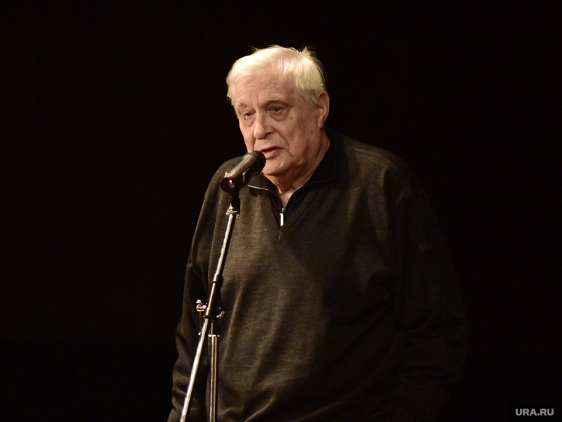 Олегу Басилашвили 90 лет: как живет актер после ухода из кино