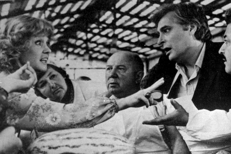 Олегу Басилашвили 90 лет: как живет актер после ухода из кино