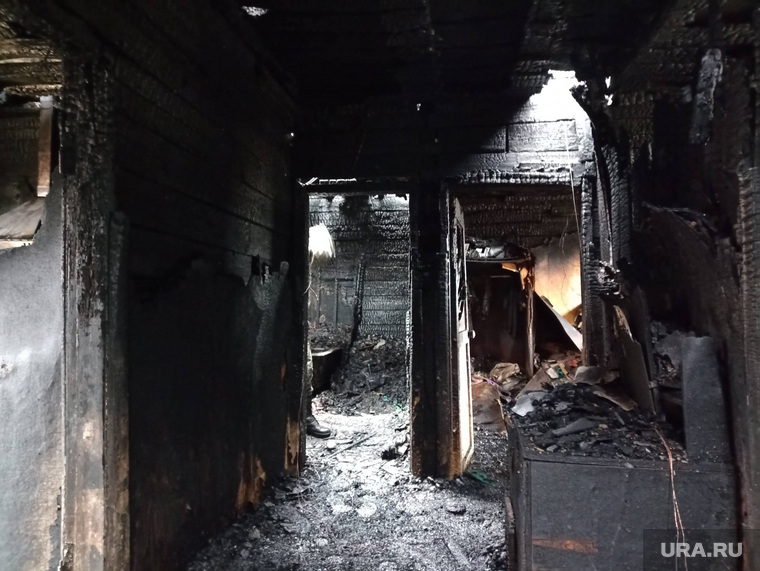 «С каждым годом только хуже»: чем живет пермский поселок Уральский, где горят дома и гибнут люди