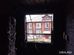 «С каждым годом только хуже»: чем живет пермский поселок Уральский, где горят дома и гибнут люди