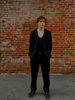 &laquo;Умывался дождем&raquo;: пермский блогер &mdash; об участии в шоу на ТНТ и о детстве на окраине