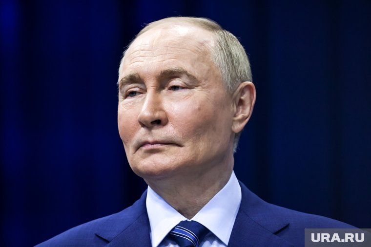 Путин укрепляет команду чемпионов из России