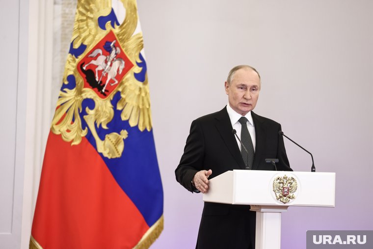 Путин укрепляет команду чемпионов из России