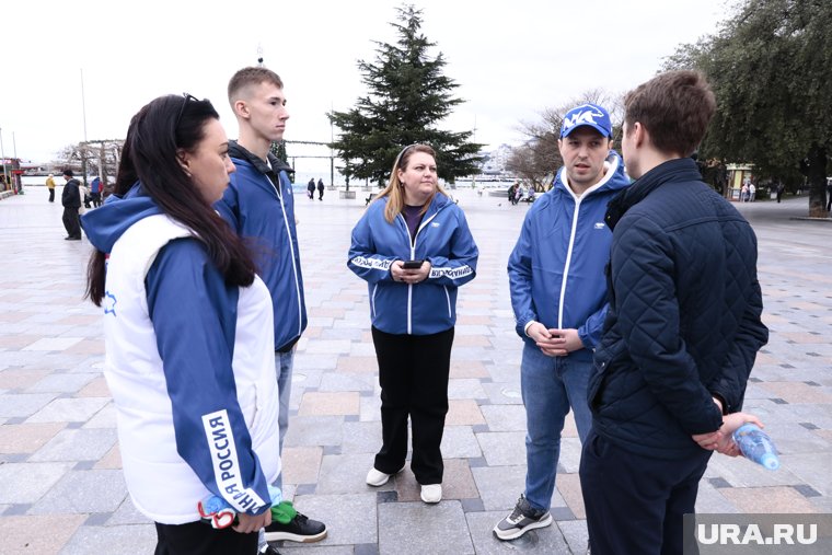 «Я когда смотрю на волонтеров, нервничать начинаю»: как в Крыму ловят мазут