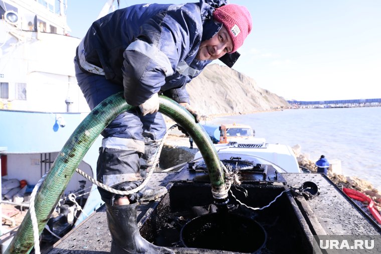 &laquo;Как вообще можно было выпустить его в море?&raquo;: что происходит с обломком &laquo;Волгонефть-239&raquo;