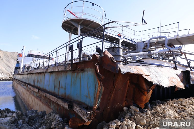 &laquo;Как вообще можно было выпустить его в море?&raquo;: что происходит с обломком &laquo;Волгонефть-239&raquo;