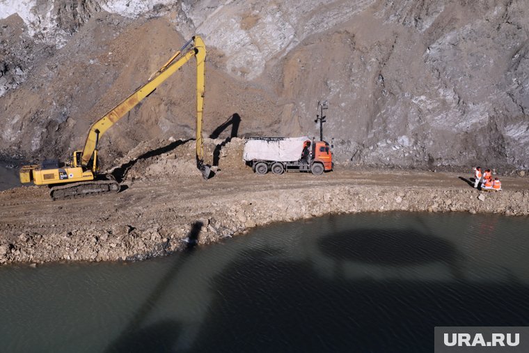 &laquo;Как вообще можно было выпустить его в море?&raquo;: что происходит с обломком &laquo;Волгонефть-239&raquo;