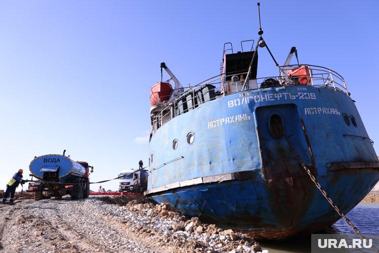 &laquo;Как вообще можно было выпустить его в море?&raquo;: что происходит с обломком &laquo;Волгонефть-239&raquo;