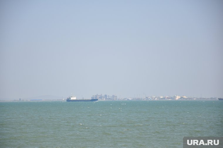 Побережье Черного моря переключили на режим ЧС