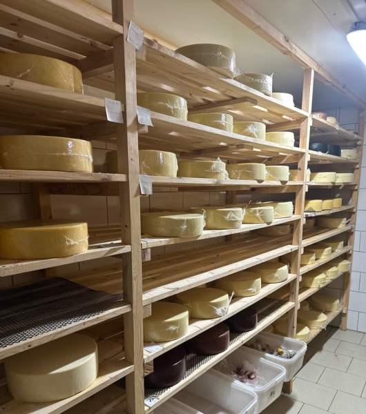 Создал бизнес-империю, растоптал флаг США и продвигает национальную кухню