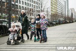 Какие льготы и выплаты убедят россиянок рожать больше