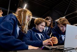 Как компьютерные игры спасут образование в России