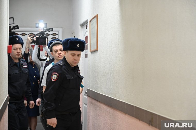 Пермяка, который год избивал пасынка, отправили в СИЗО. Фото, видео