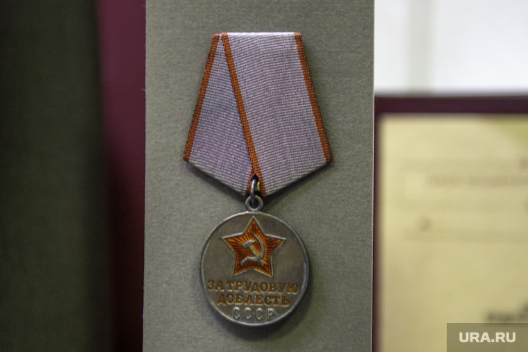 Жили в&nbsp;землянках и&nbsp;замерзали в&nbsp;холодных цехах