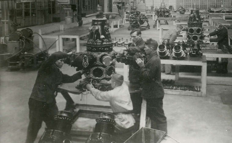 Банка компота &mdash; за ударный труд