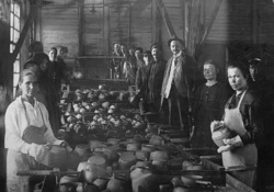 Как маленький пермский город в годы Войны снабжал касками всю армию СССР