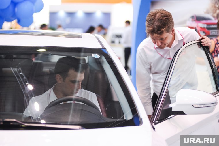 Китайские автомобили начали исчезать из автосалонов