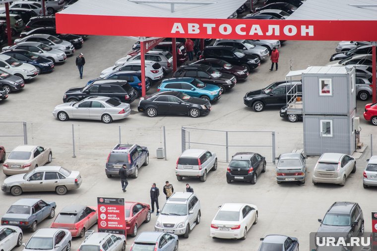 Китайские автомобили начали исчезать из автосалонов