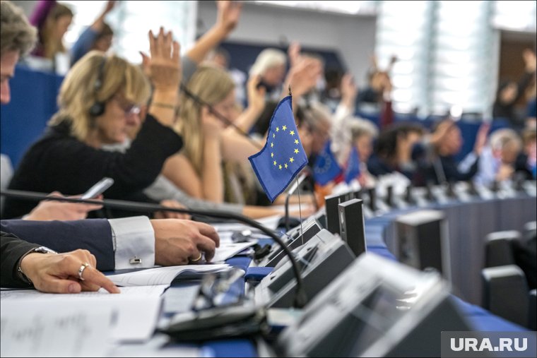 Кто срывает переговоры по Украине и почему ЕС видит в РФ врага