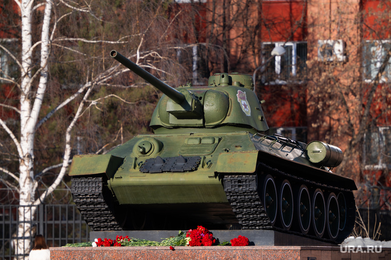 &laquo;Построй мне, дедушка Сталин, танк, который раздавит фашистов&raquo;