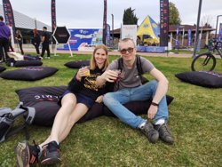 Шведский стол на финише и концерт кавер-группы: журналистка URA.RU пробежала марафон в Турции. Видео