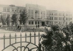 &laquo;Спали в одежде, до школы из сел добирались пешком&raquo;: жизнь пермских детей в годы войны