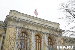 Дешевый доллар и торговые войны США ударят по карману россиян