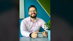 &laquo;Мне советовали вернуться в школу&raquo;: как учитель стал бизнесменом