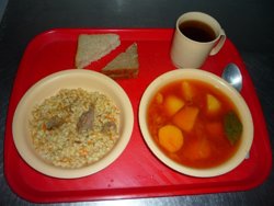 &laquo;Кроме неба ничего не видишь&raquo;: что скрыто за колючей проволокой СИЗО, где сидит редактор URA.RU Аллаяров