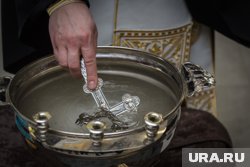 Пермская епархия объяснила в суде скандальной юристке невозможность продажи маркированной святой воды