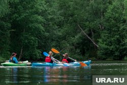 Плавали в пермских тропиках: журналисты URA.RU попробовали заняться каякингом и пакрафтингом. Фото, видео