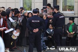 Почему мигрантки кошмарят русских детей и ничего не боятся