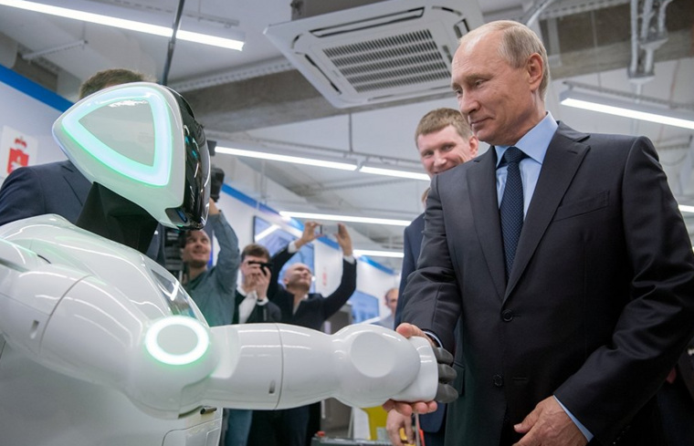 Построили ротонды, завезли деликатесы и&nbsp;познакомили с&nbsp;роботом