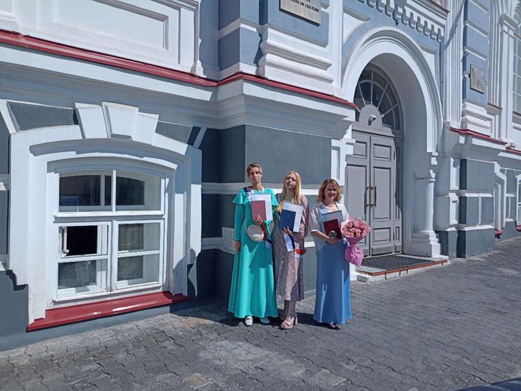 В Перми проходит краевой бал выпускников. Онлайн-трансляция