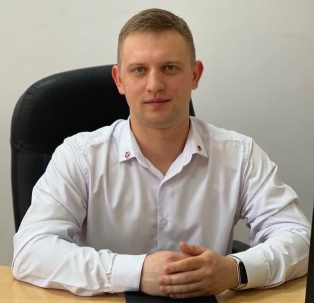 &laquo;Коллеги мне не доверяли&raquo;: как зумер прошел путь от уборщика до руководителя в банке