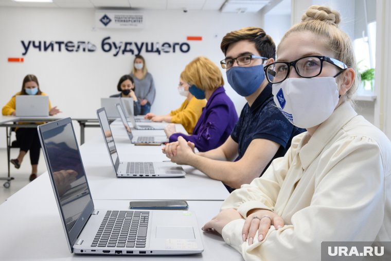 Новый учебный год учителя начнут с меньшей нагрузкой