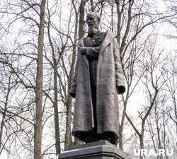 Топ-10 памятников выдающимся пермякам, которые нужно увидеть каждому туристу