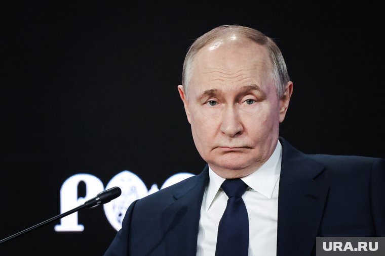 Трамп вынужден торопиться с переговорами с Путиным