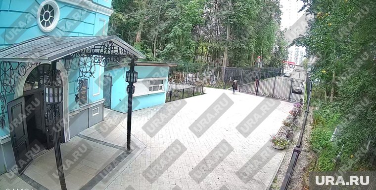 В Перми на могиле фрейлин, служивших в царской семье, провели оккультный ритуал. Фото, видео