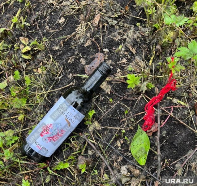 В Перми на могиле фрейлин, служивших в царской семье, провели оккультный ритуал. Фото, видео