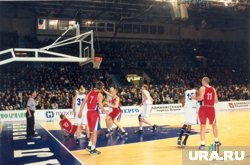 От хоккейной коробки до крупного спорткомплекса: как менялся пермский УДС &laquo;Молот&raquo;. Фотогалерея