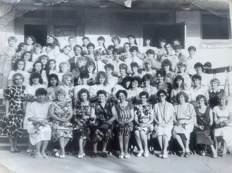 Вселяли веру и любили, как родных: пермские VIP вспомнили своих первых педагогов