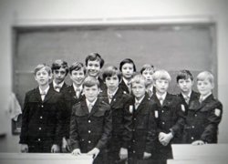 Вселяли веру и любили, как родных: пермские VIP вспомнили своих первых педагогов